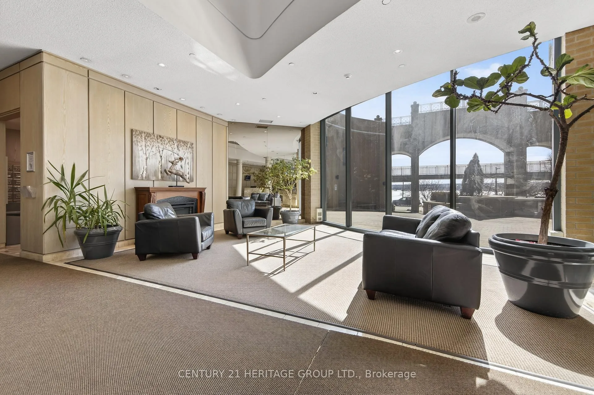 Photo 38 of Unit 1005, 150 Dunlop Street E, Barrie, City Centre — HOMEH