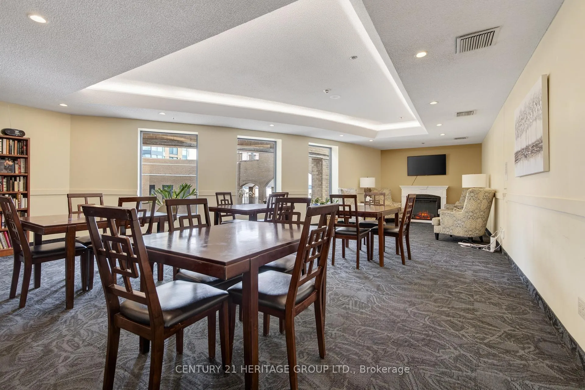 Photo 48 of Unit 1005, 150 Dunlop Street E, Barrie, City Centre — HOMEH