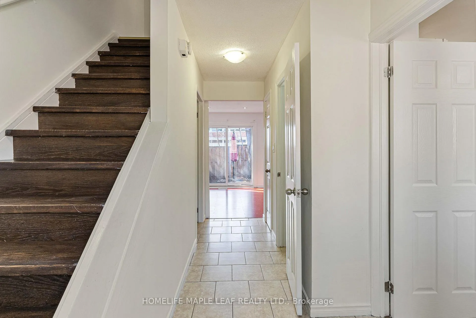Photo 4 of Unit 57, 45 Hansen Road N, Brampton, Madoc — HOMEH