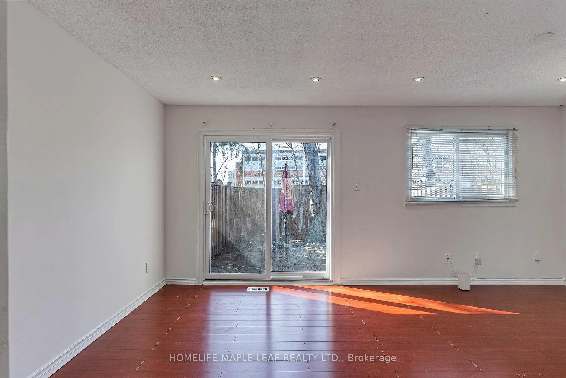 Photo 11 of Unit 57, 45 Hansen Road N, Brampton, Madoc — HOMEH