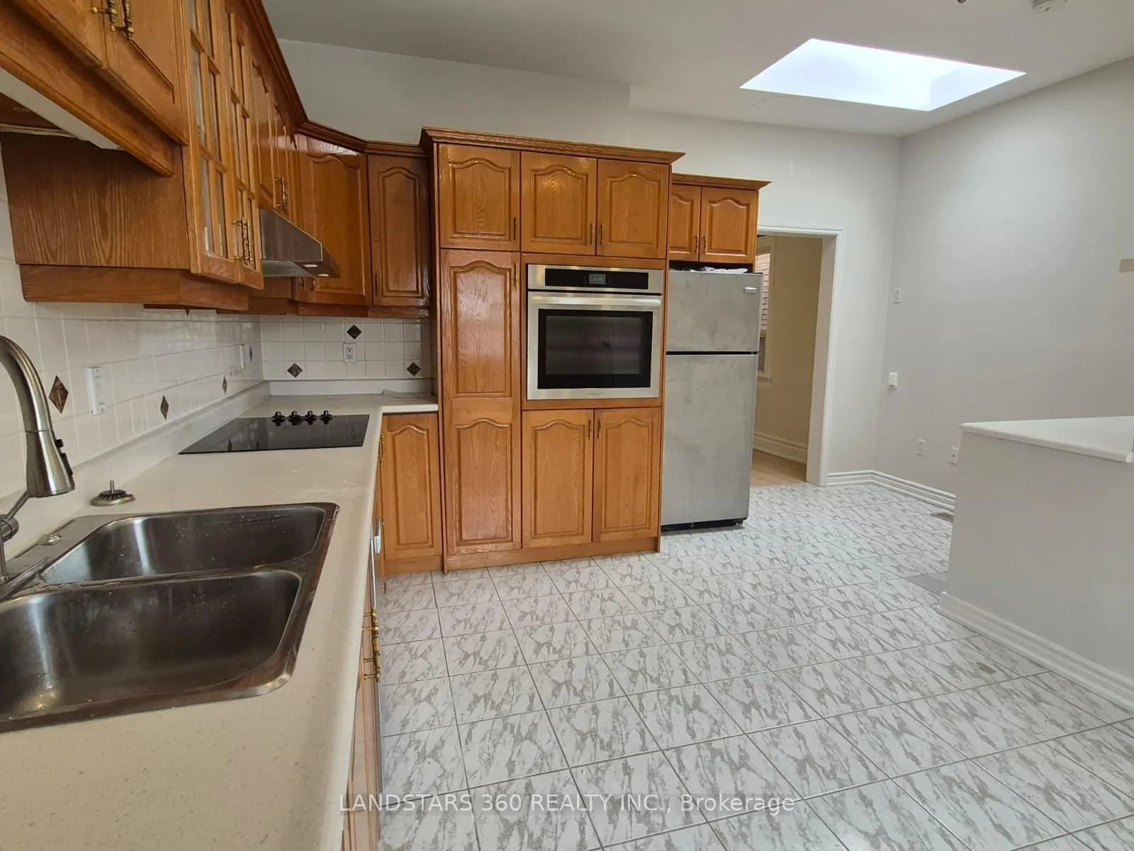 Photo 3 of Unit Main, 39 Goodwood Avenue, Toronto, Corso Italia-Davenport — HOMEH