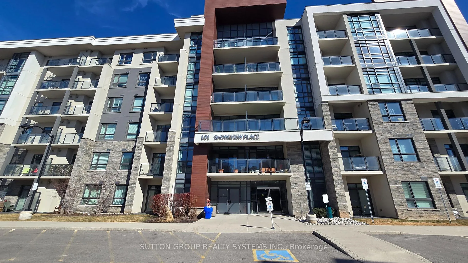 Photo 1 of Unit 437, 101 Shoreview Place, Hamilton, Lakeshore — HOMEH