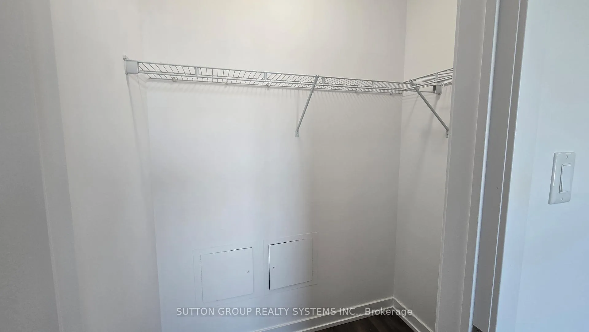 Photo 13 of Unit 437, 101 Shoreview Place, Hamilton, Lakeshore — HOMEH