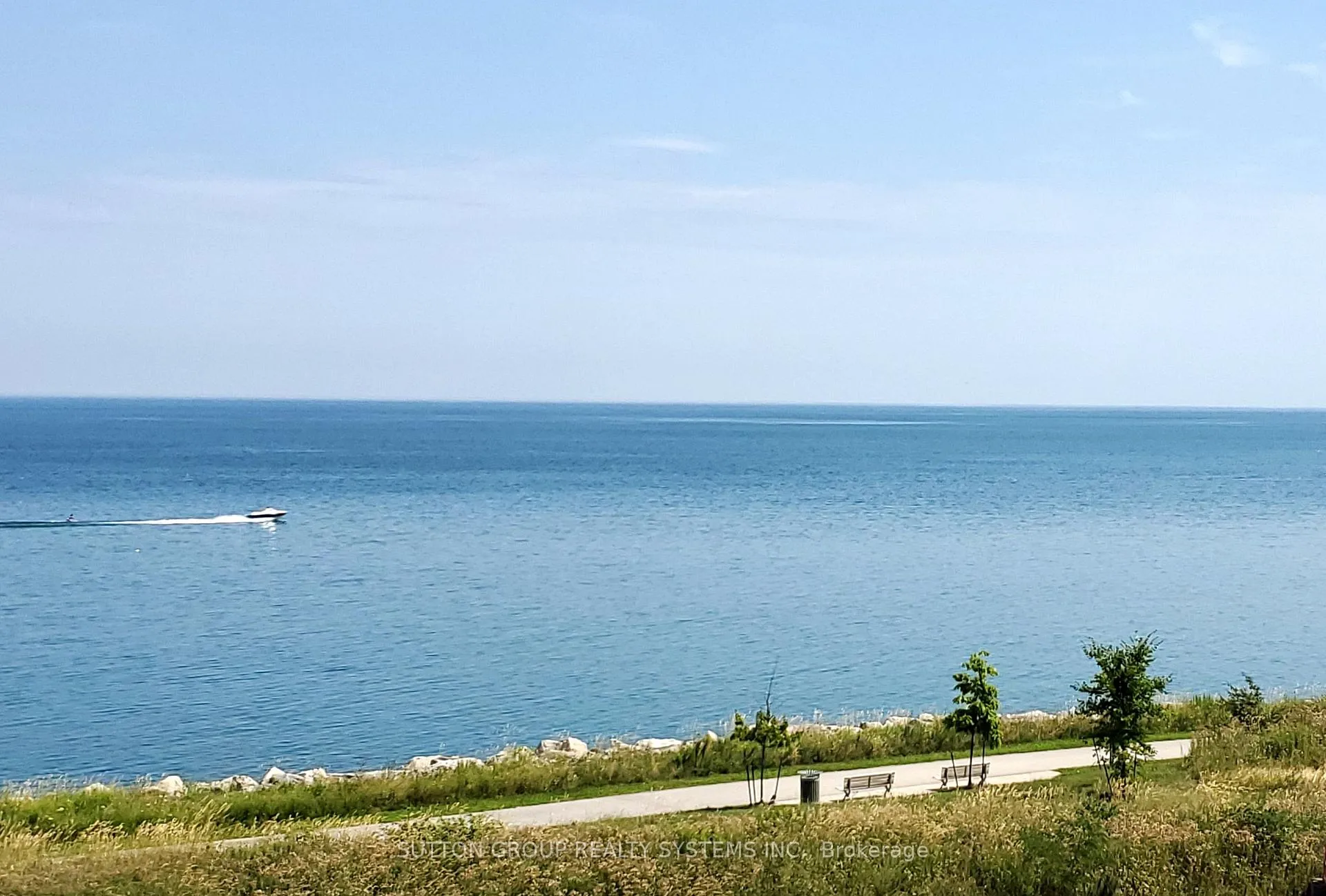 Photo 16 of Unit 437, 101 Shoreview Place, Hamilton, Lakeshore — HOMEH