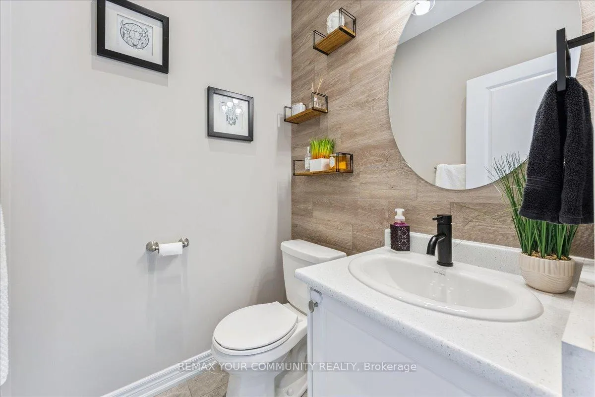 Photo 5 of 36 Clifford Crescent, New Tecumseth, Tottenham — HOMEH