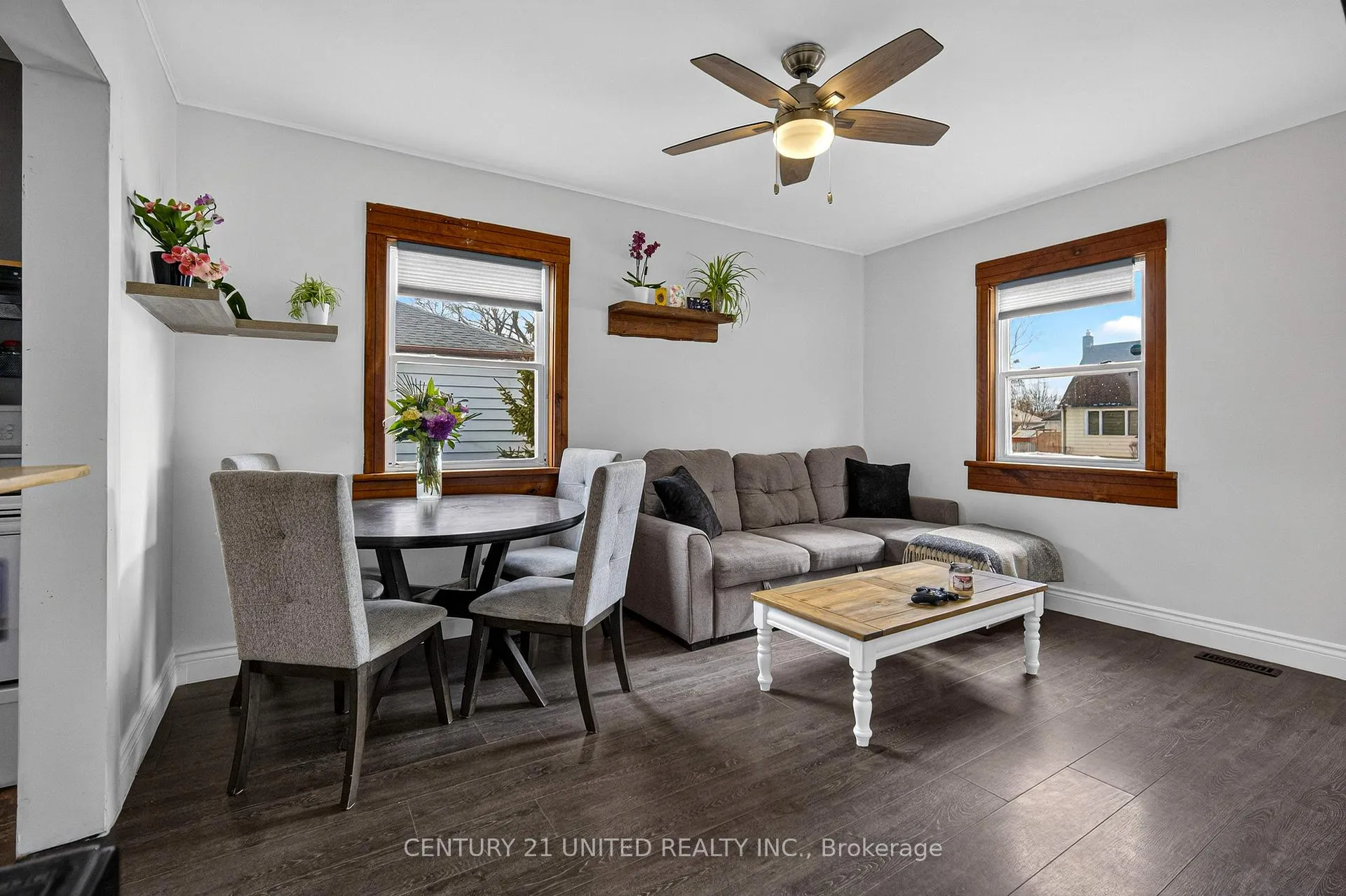 Photo 3 of 542 Mckellar Street, Peterborough, Otonabee Ward 1 — HOMEH