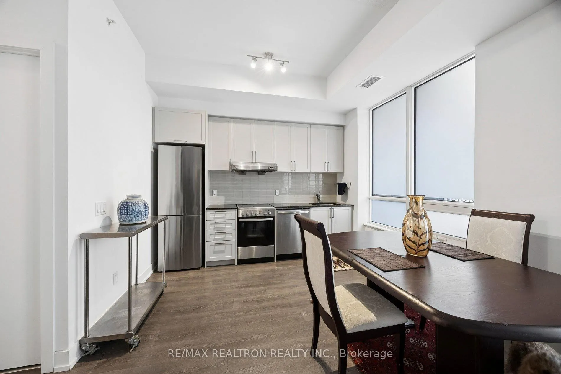 Photo 11 of Unit 821E, 278 Buchanan Drive, Markham, Unionville — HOMEH