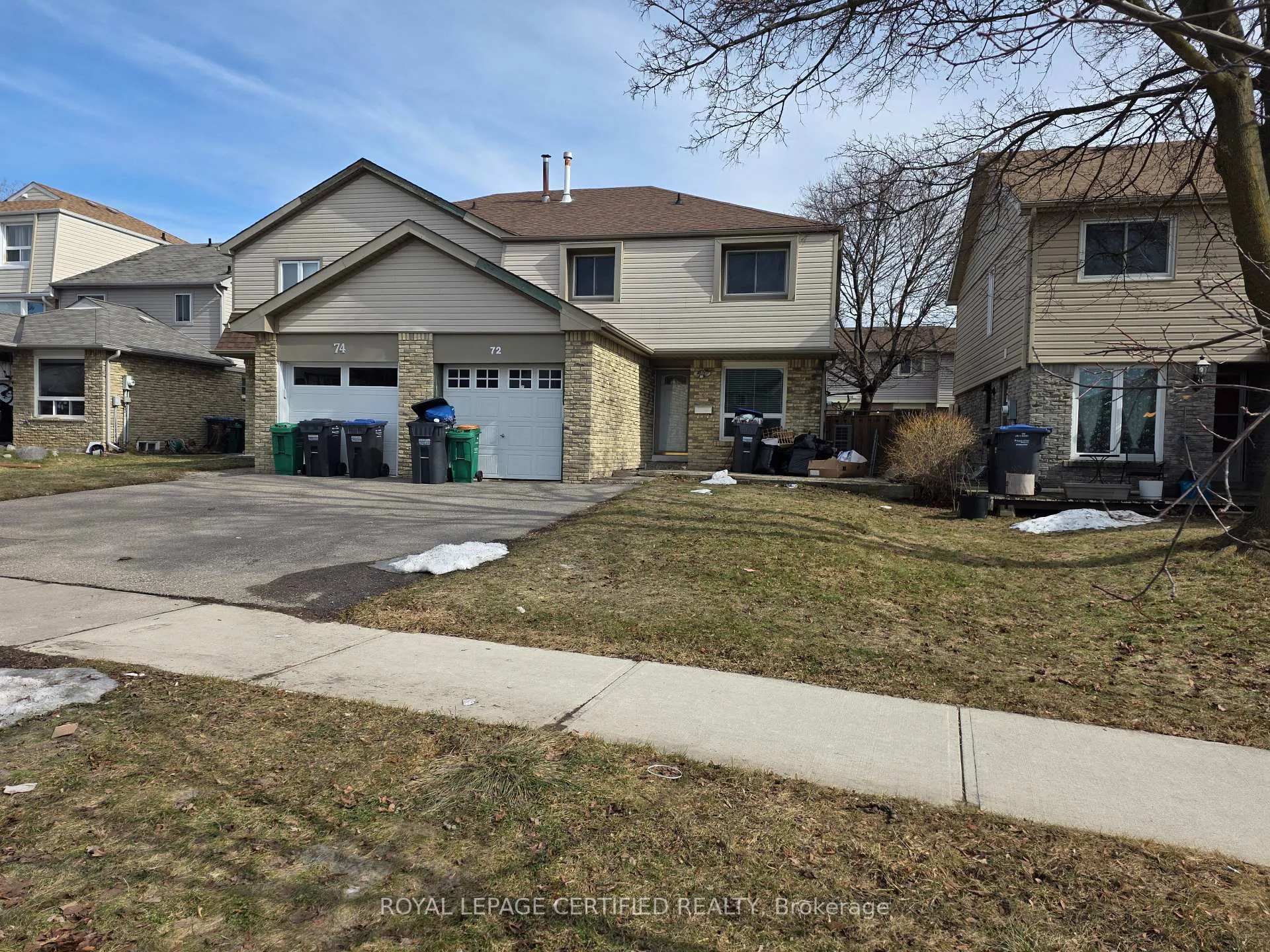 Photo 2 of 72 Fanshawe Drive, Brampton, Heart Lake West — HOMEH