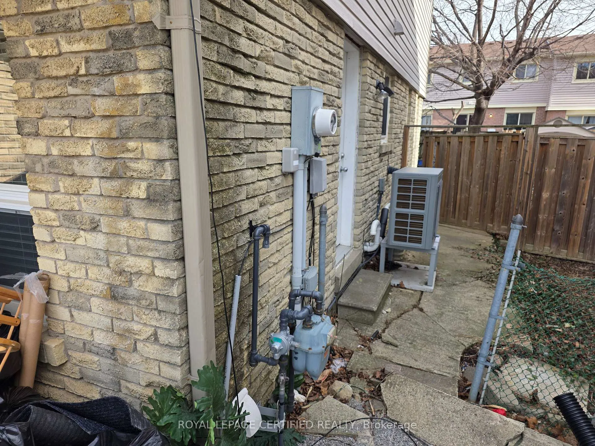 Photo 21 of 72 Fanshawe Drive, Brampton, Heart Lake West — HOMEH