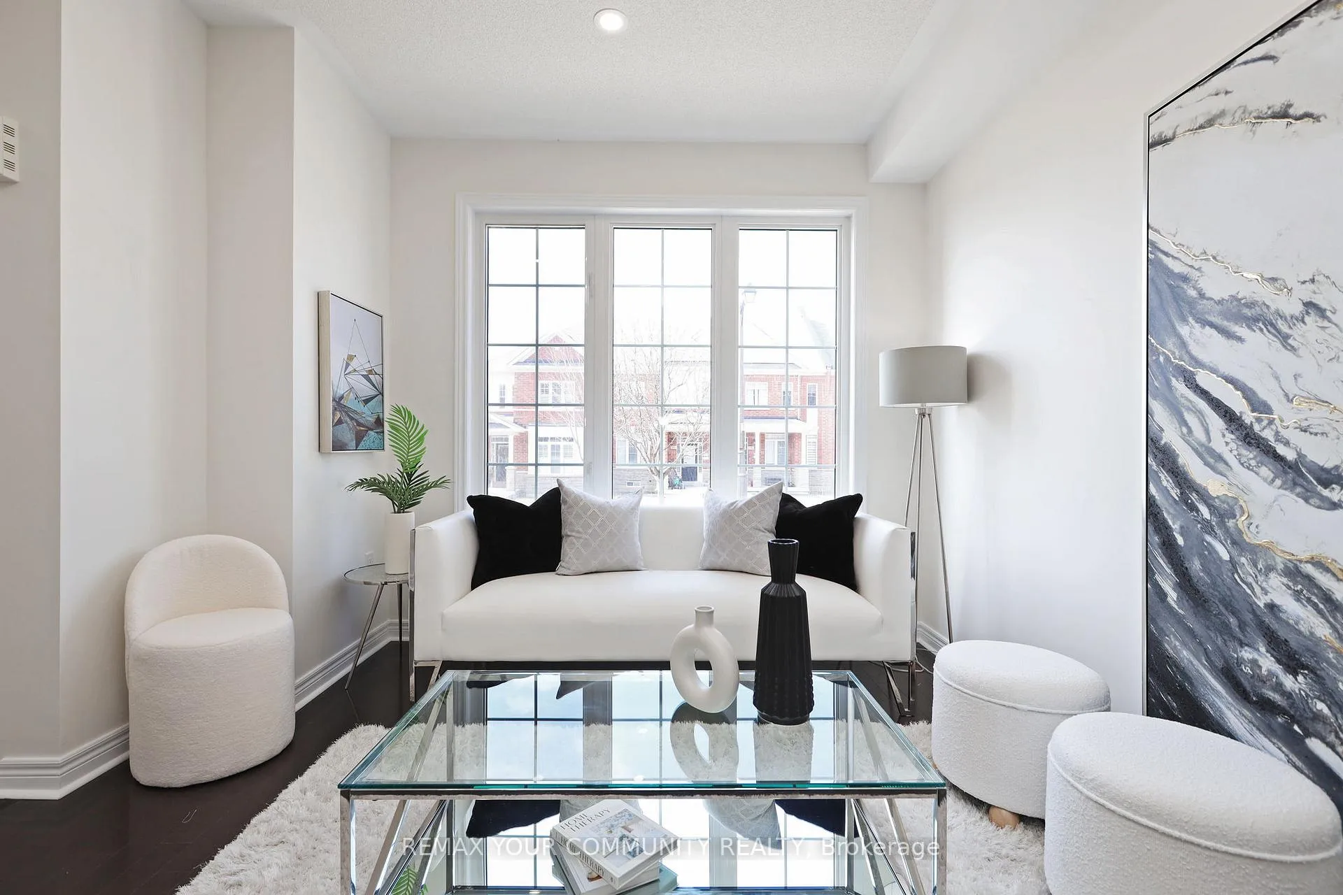 Photo 6 of 155 Harbord Street, Markham, Berczy — HOMEH