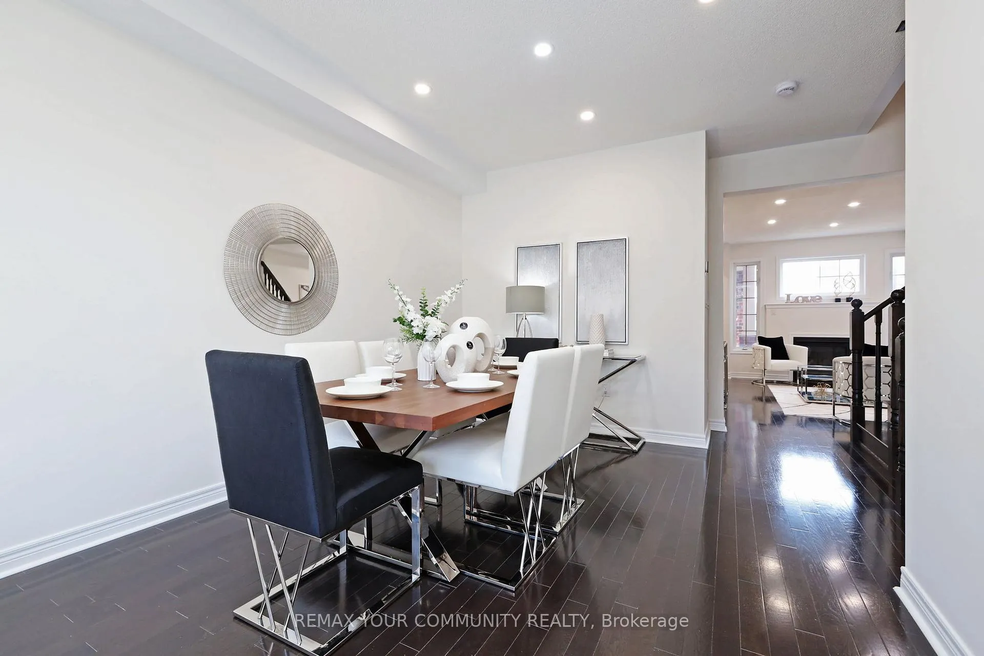 Photo 9 of 155 Harbord Street, Markham, Berczy — HOMEH