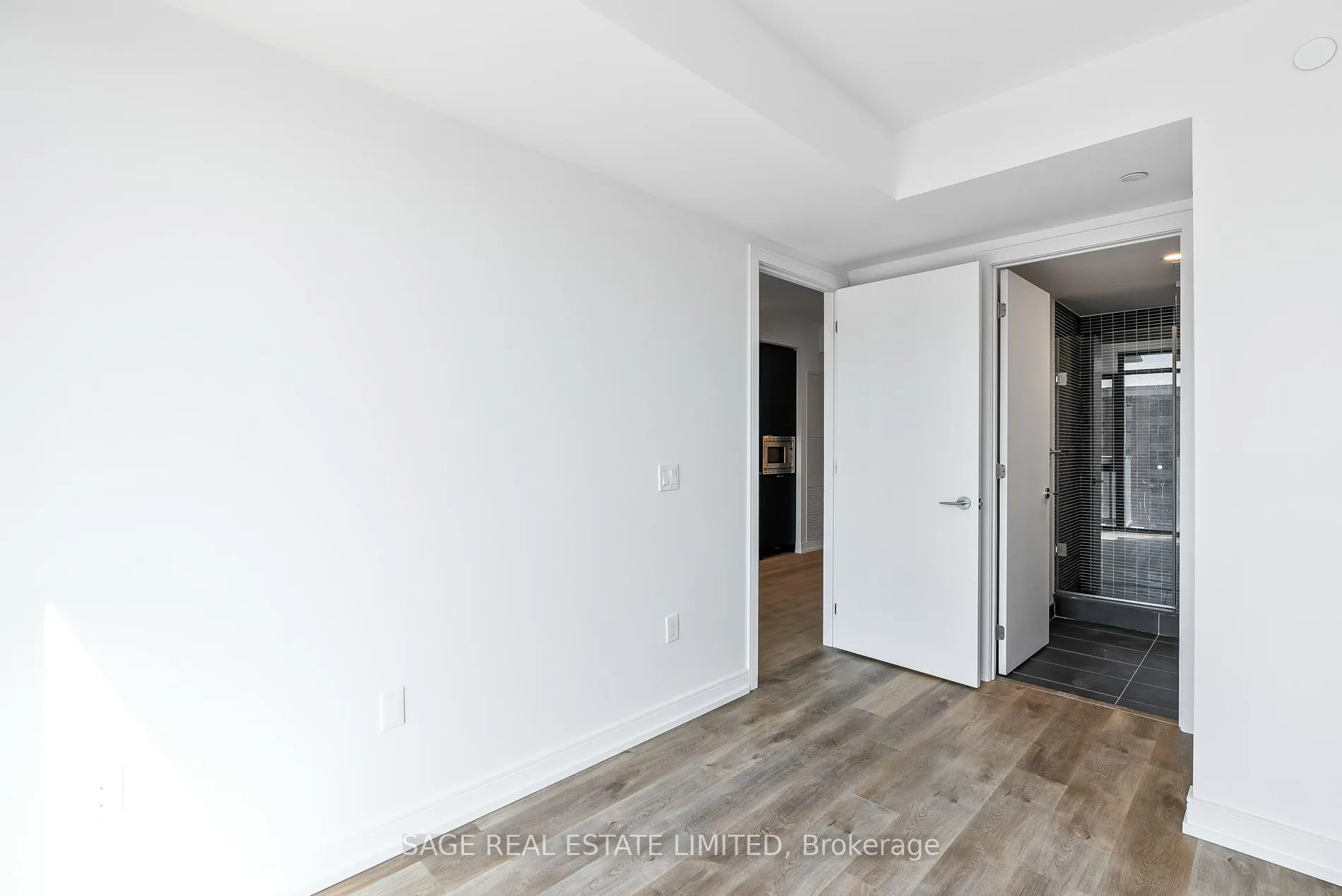 Photo 6 of Unit 1004, 1 Jarvis Street, Hamilton, Beasley — HOMEH