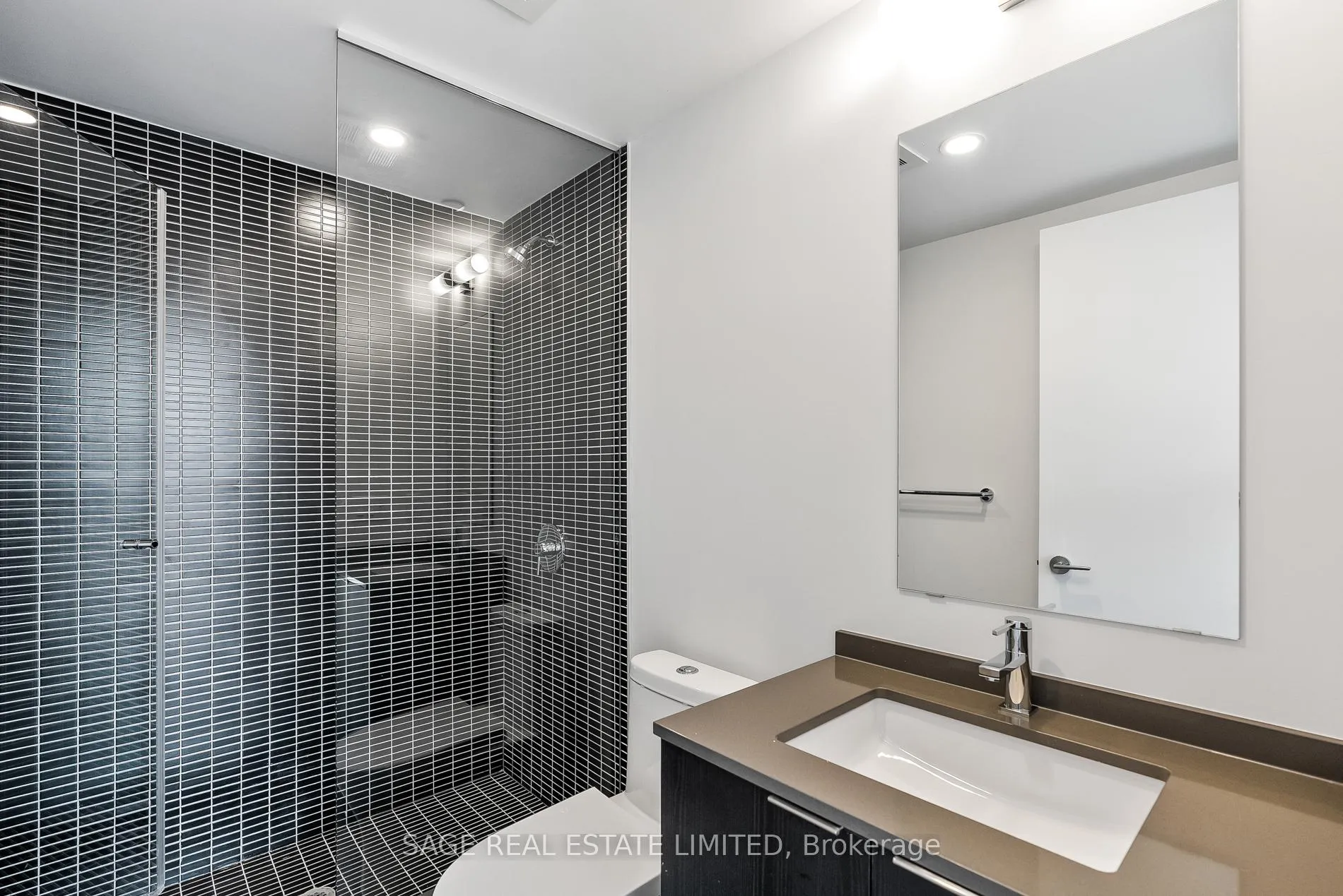 Photo 8 of Unit 1004, 1 Jarvis Street, Hamilton, Beasley — HOMEH