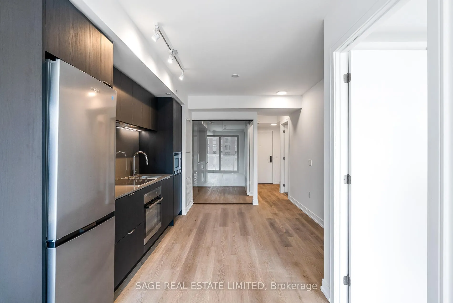 Photo 16 of Unit 1004, 1 Jarvis Street, Hamilton, Beasley — HOMEH