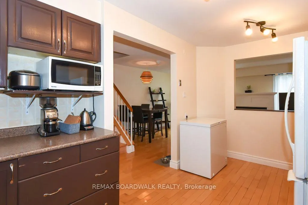 Photo 9 of 1619 Du Sommet Place N, Ottawa, Chateauneuf — HOMEH