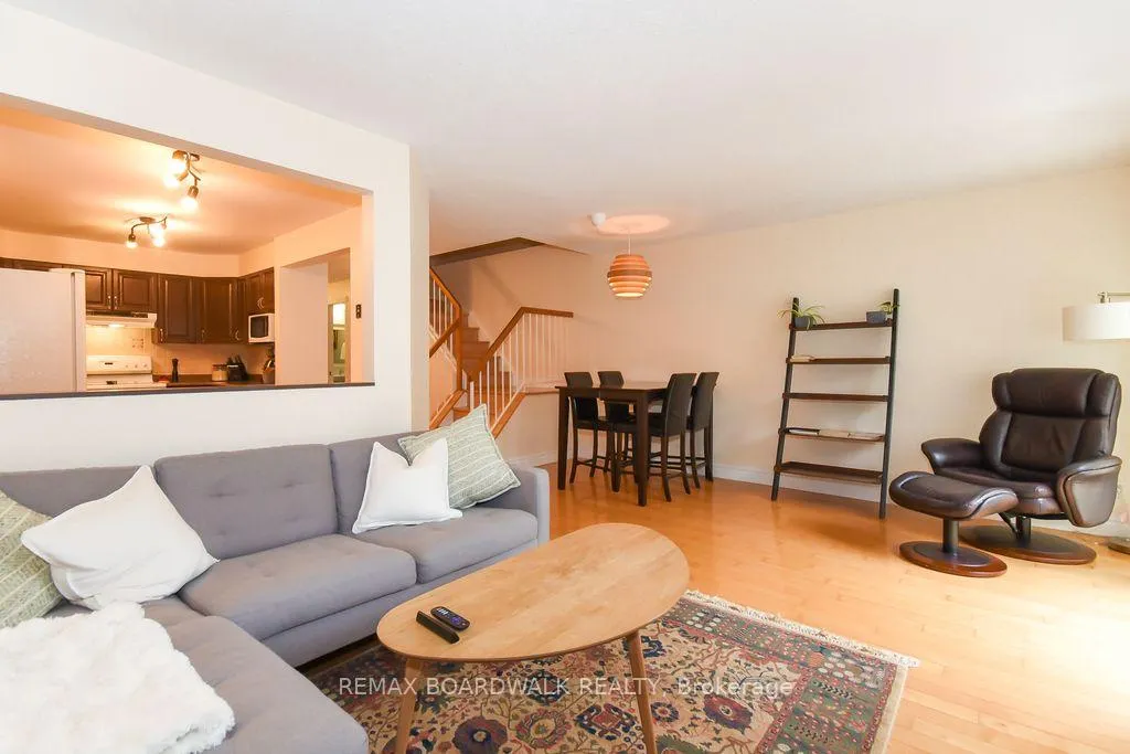 Photo 15 of 1619 Du Sommet Place N, Ottawa, Chateauneuf — HOMEH