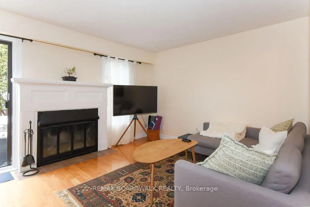 Photo 18 of 1619 Du Sommet Place N, Ottawa, Chateauneuf — HOMEH