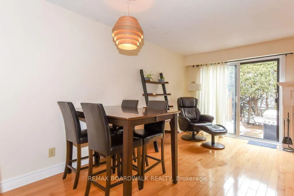 Photo 21 of 1619 Du Sommet Place N, Ottawa, Chateauneuf — HOMEH