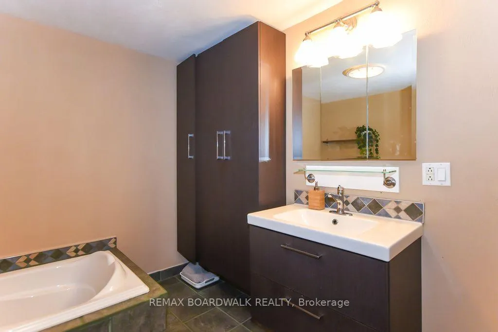 Photo 32 of 1619 Du Sommet Place N, Ottawa, Chateauneuf — HOMEH