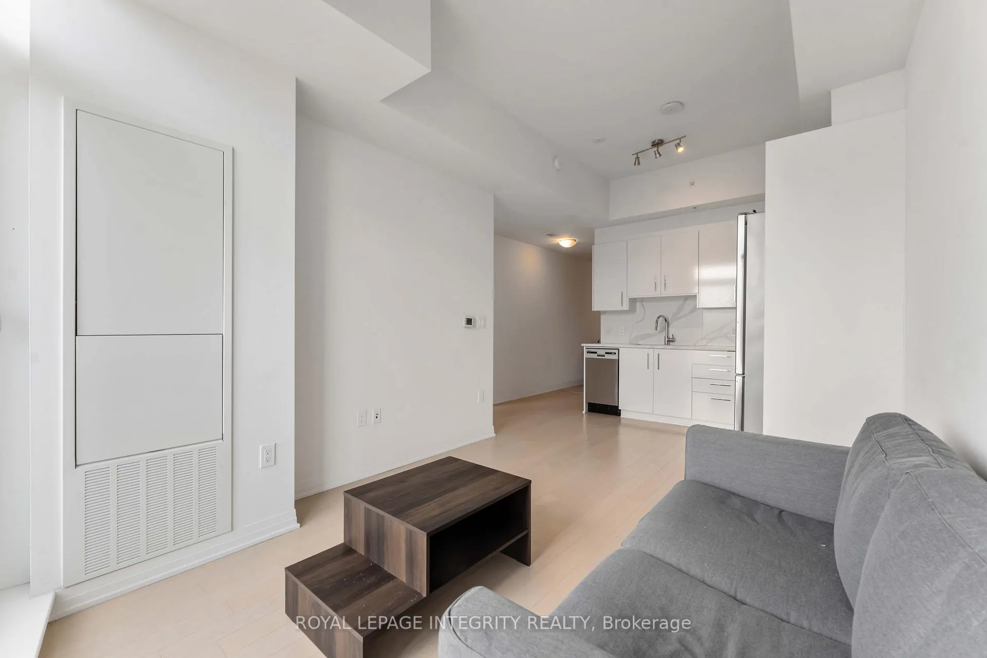 Photo 9 of Unit 1008, 805 Carling Avenue, Ottawa, West Centre Town — HOMEH