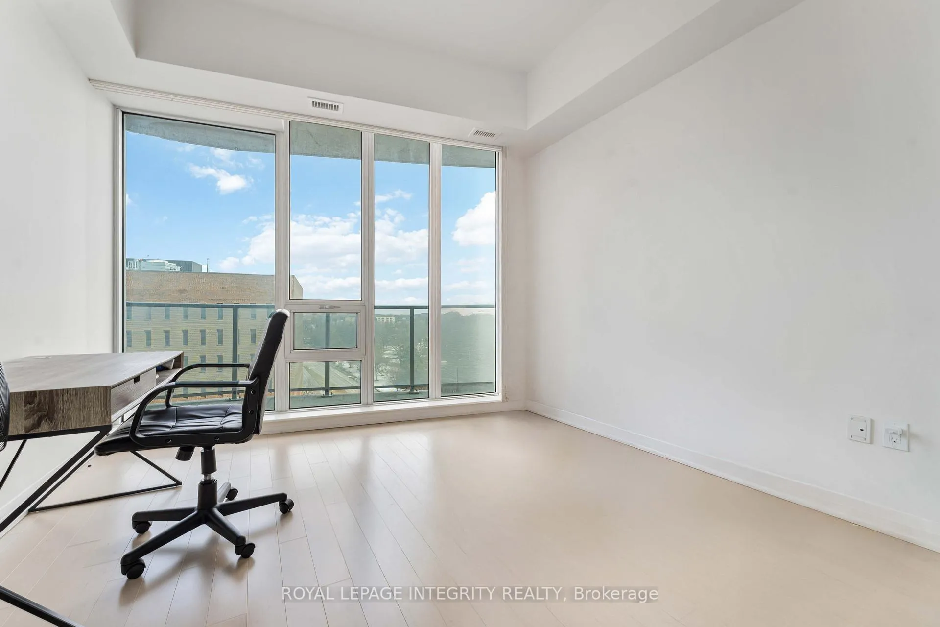 Photo 14 of Unit 1008, 805 Carling Avenue, Ottawa, West Centre Town — HOMEH