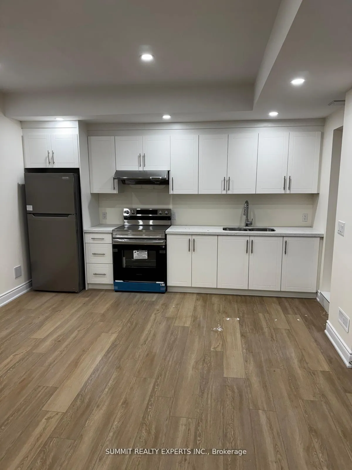 Photo 5 of Unit Basement, 27 James Walker Avenue, Caledon, Caledon East — HOMEH
