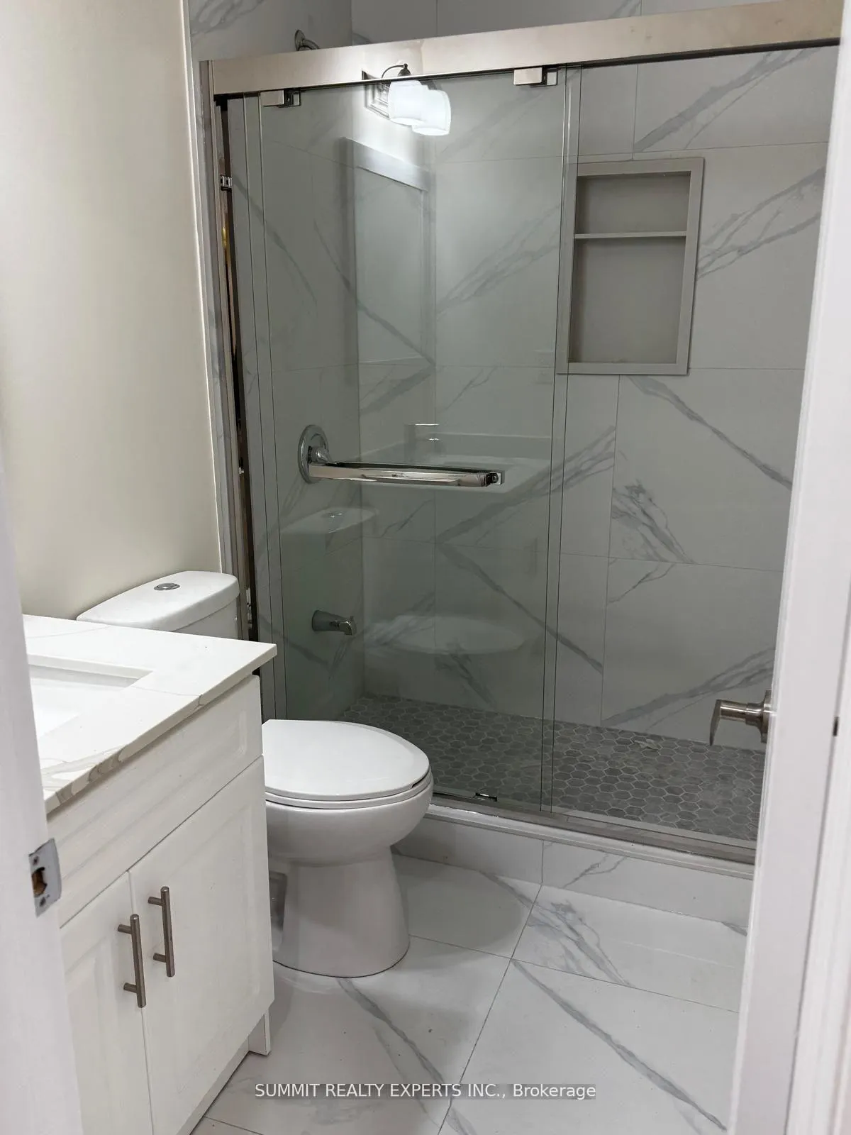 Photo 8 of Unit Basement, 27 James Walker Avenue, Caledon, Caledon East — HOMEH