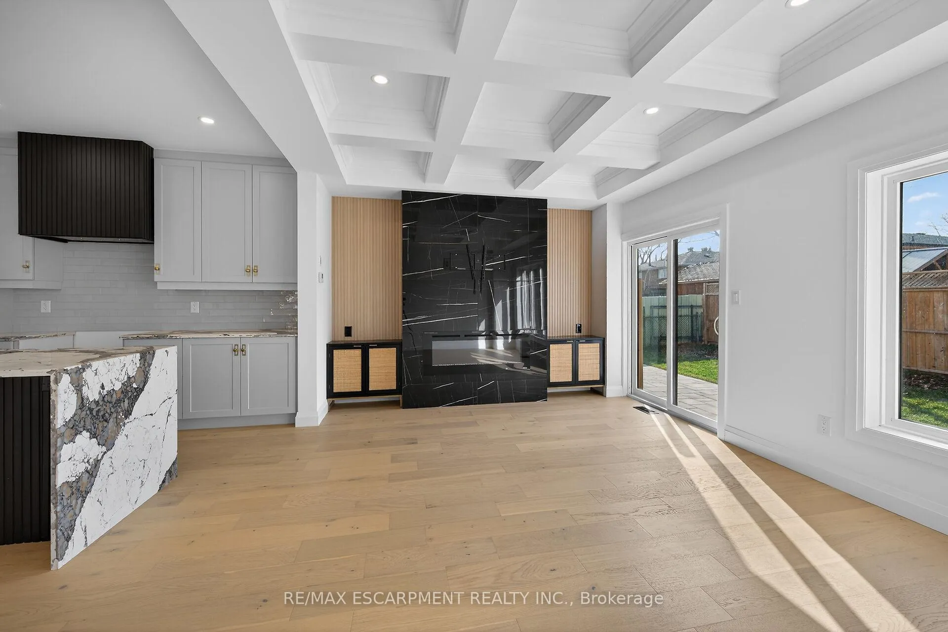Photo 19 of 1036 Garth Street, Hamilton, Gilbert — HOMEH