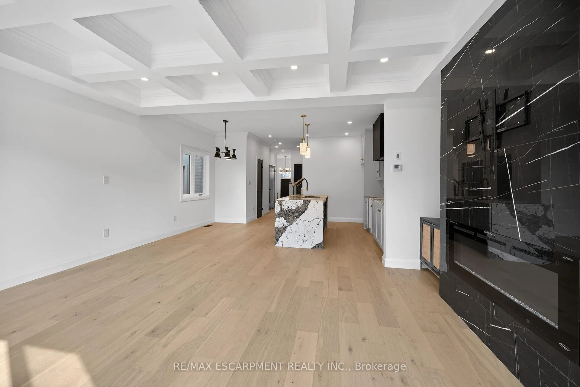 Photo 21 of 1036 Garth Street, Hamilton, Gilbert — HOMEH