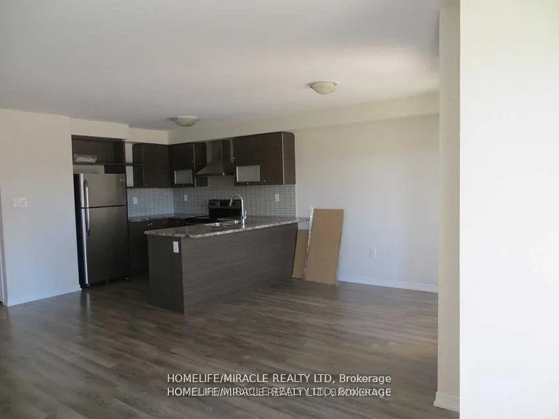 Photo 3 of 142 Golden Springs Drive, Brampton, Northwest Brampton — HOMEH