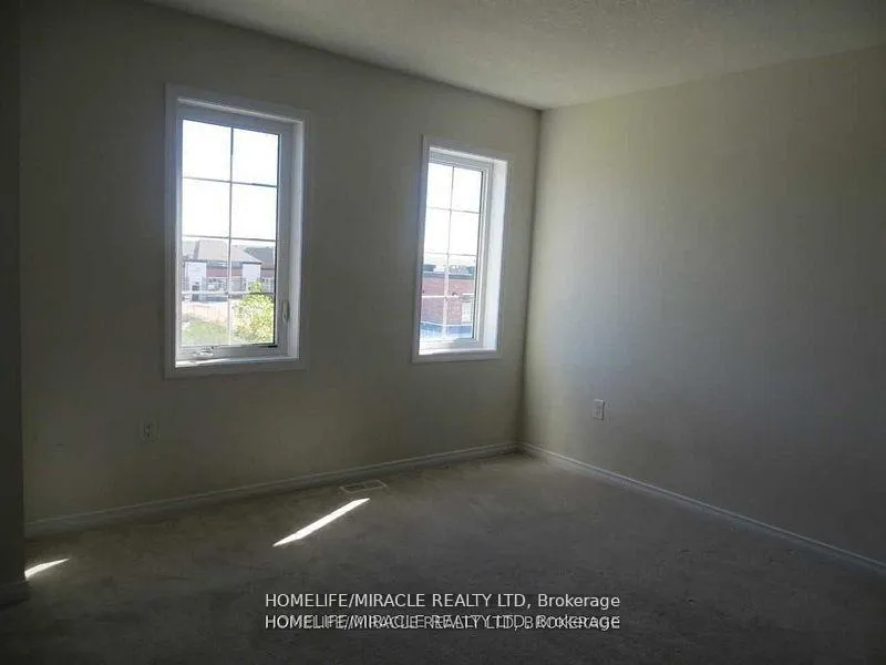 Photo 10 of 142 Golden Springs Drive, Brampton, Northwest Brampton — HOMEH