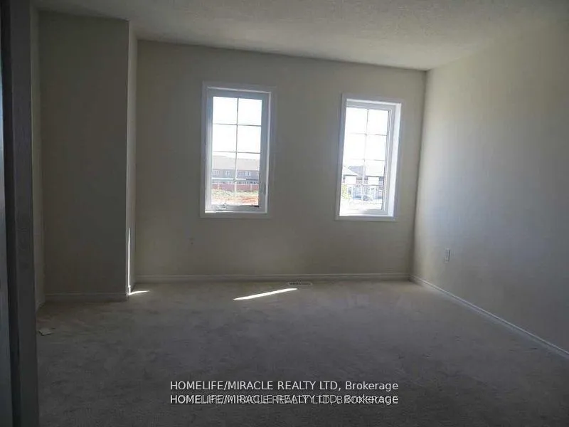 Photo 11 of 142 Golden Springs Drive, Brampton, Northwest Brampton — HOMEH