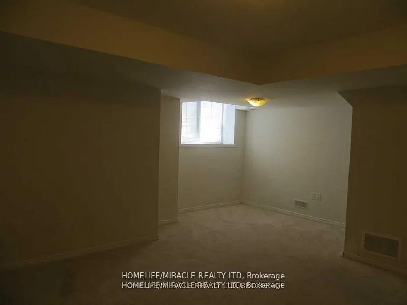 Photo 16 of 142 Golden Springs Drive, Brampton, Northwest Brampton — HOMEH