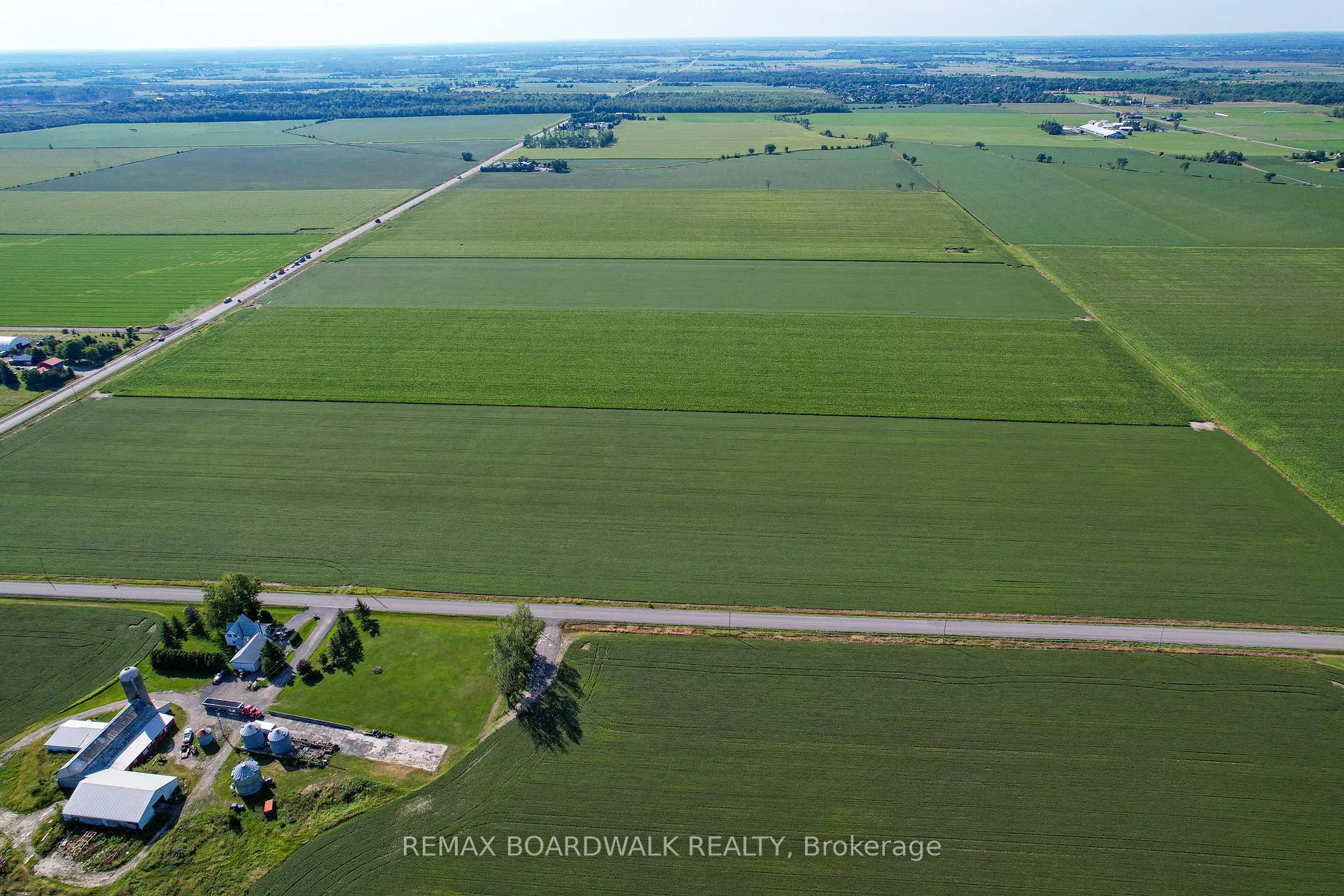 Photo 3 of 1352 Wall Road, Ottawa, Notting Hill/Summerside — HOMEH