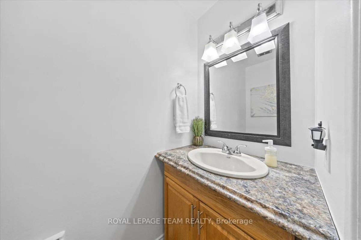 Photo 4 of Unit 14, 2570 Southvale Crescent, Ottawa, Sheffield Glen/Industrial Park — HOMEH