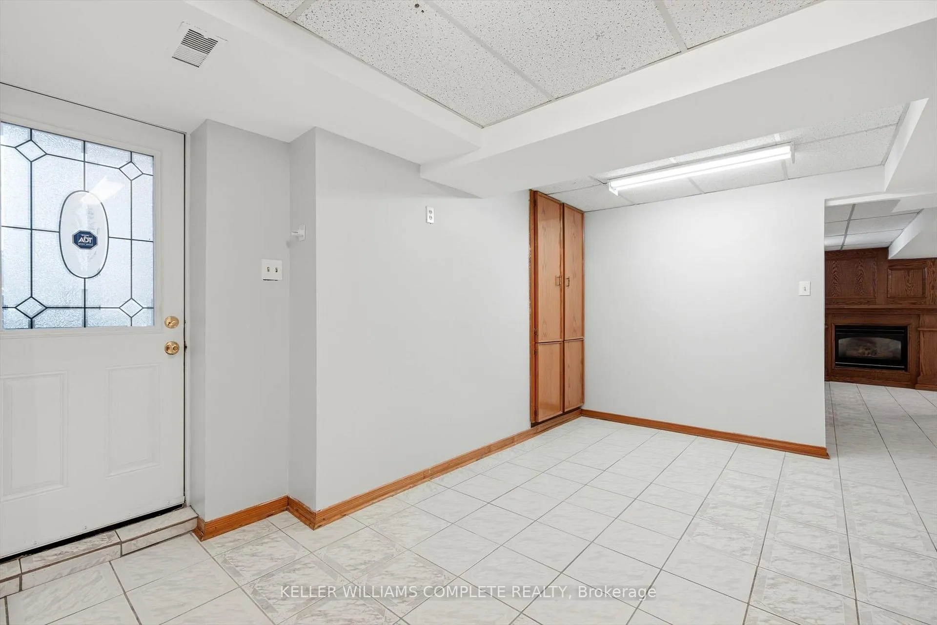 Photo 4 of Unit LOWER, 114 Slinger Avenue, Hamilton, Stoney Creek Mountain — HOMEH
