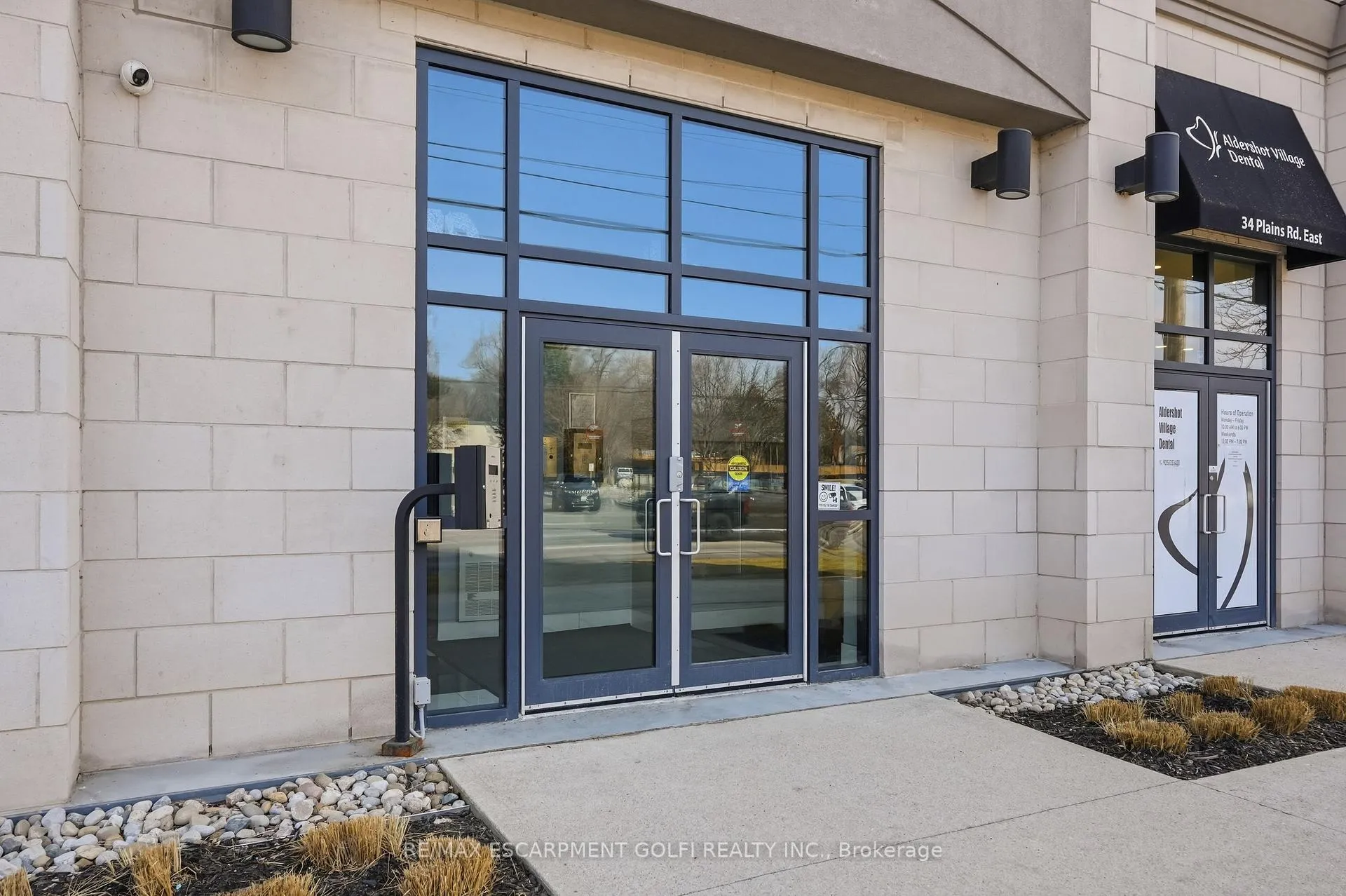 Photo 2 of Unit 501, 34 Plains Road E, Burlington, LaSalle — HOMEH