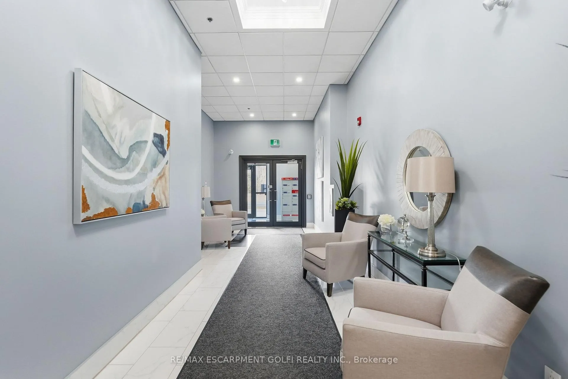 Photo 3 of Unit 501, 34 Plains Road E, Burlington, LaSalle — HOMEH