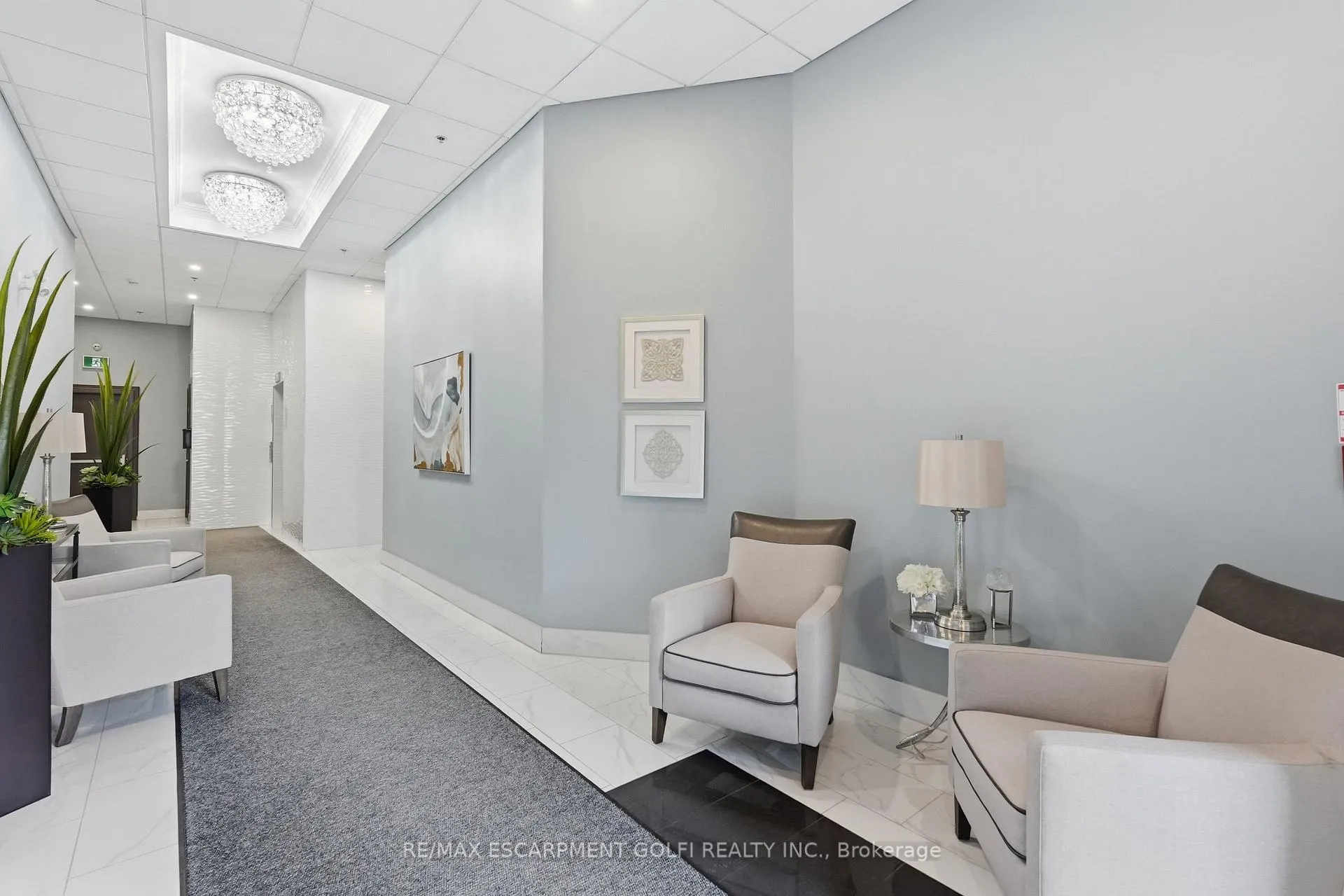 Photo 4 of Unit 501, 34 Plains Road E, Burlington, LaSalle — HOMEH