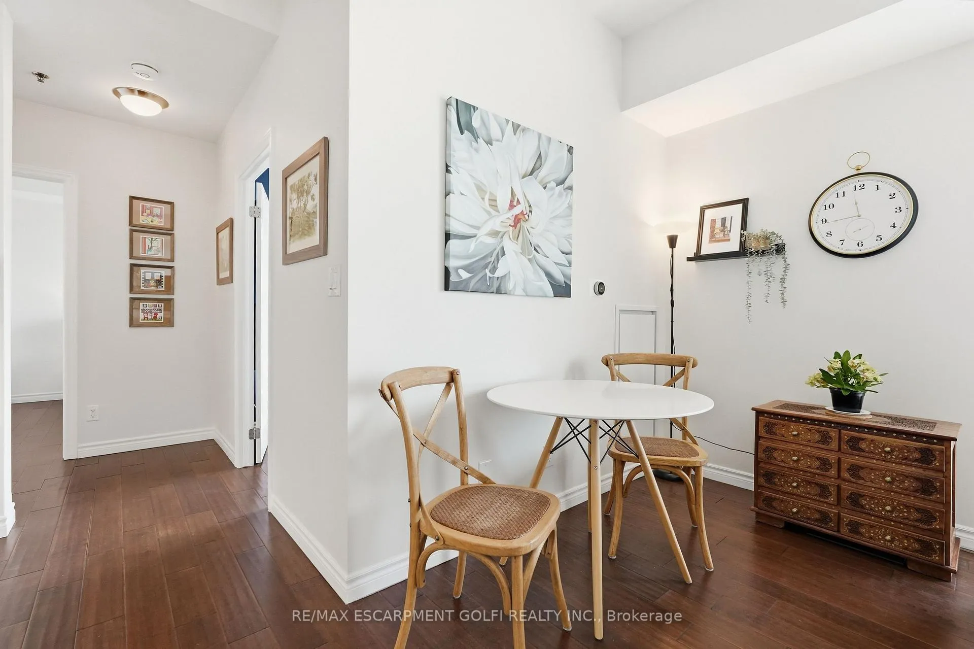 Photo 10 of Unit 501, 34 Plains Road E, Burlington, LaSalle — HOMEH