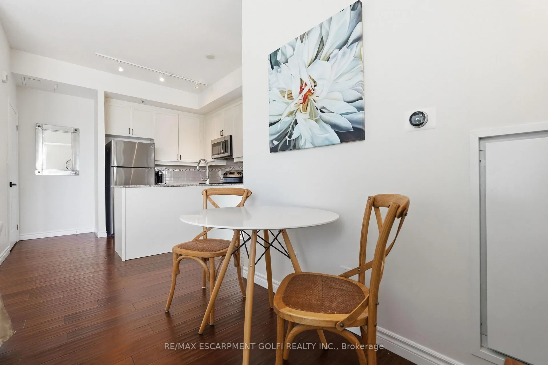 Photo 12 of Unit 501, 34 Plains Road E, Burlington, LaSalle — HOMEH