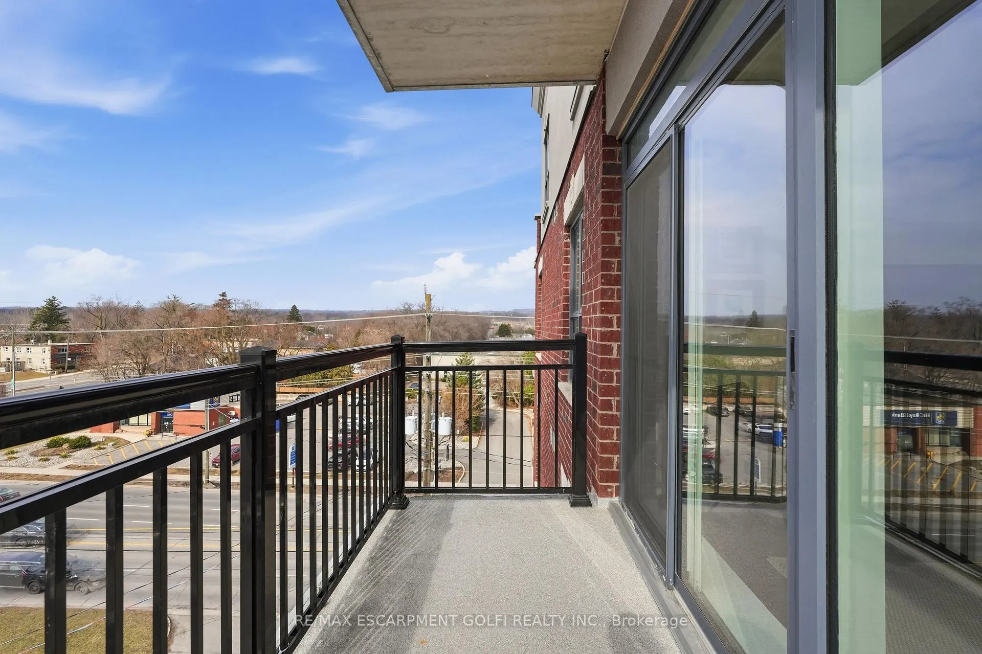 Photo 33 of Unit 501, 34 Plains Road E, Burlington, LaSalle — HOMEH