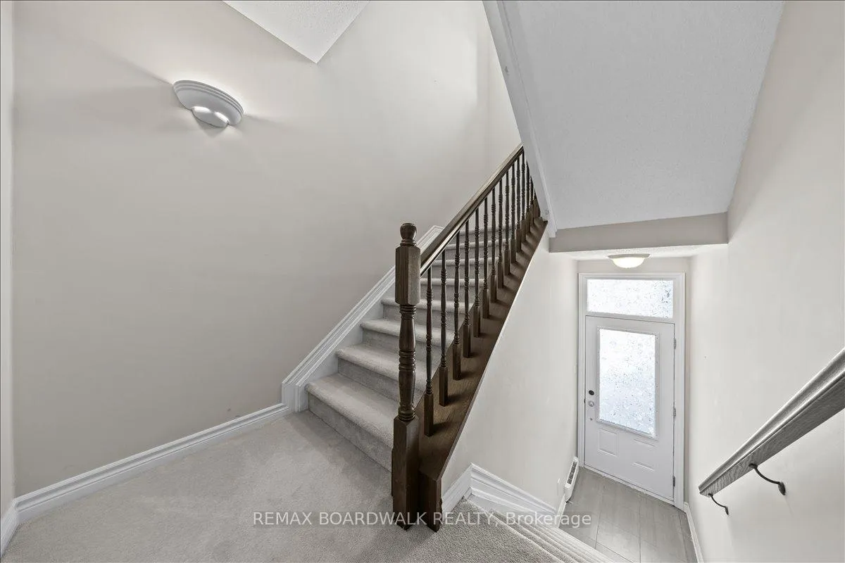 Photo 4 of Unit 28, 1015 Beryl Private, Ottawa, Riverside South/Gloucester Glen — HOMEH