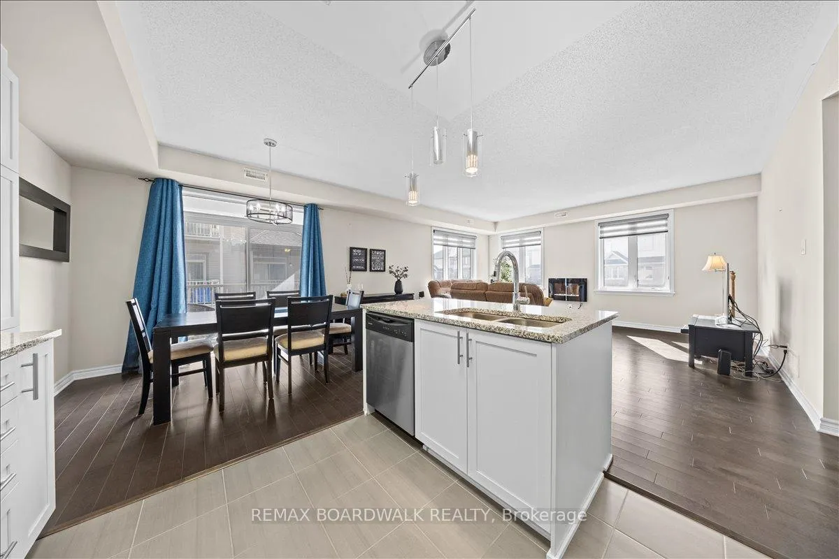 Photo 15 of Unit 28, 1015 Beryl Private, Ottawa, Riverside South/Gloucester Glen — HOMEH