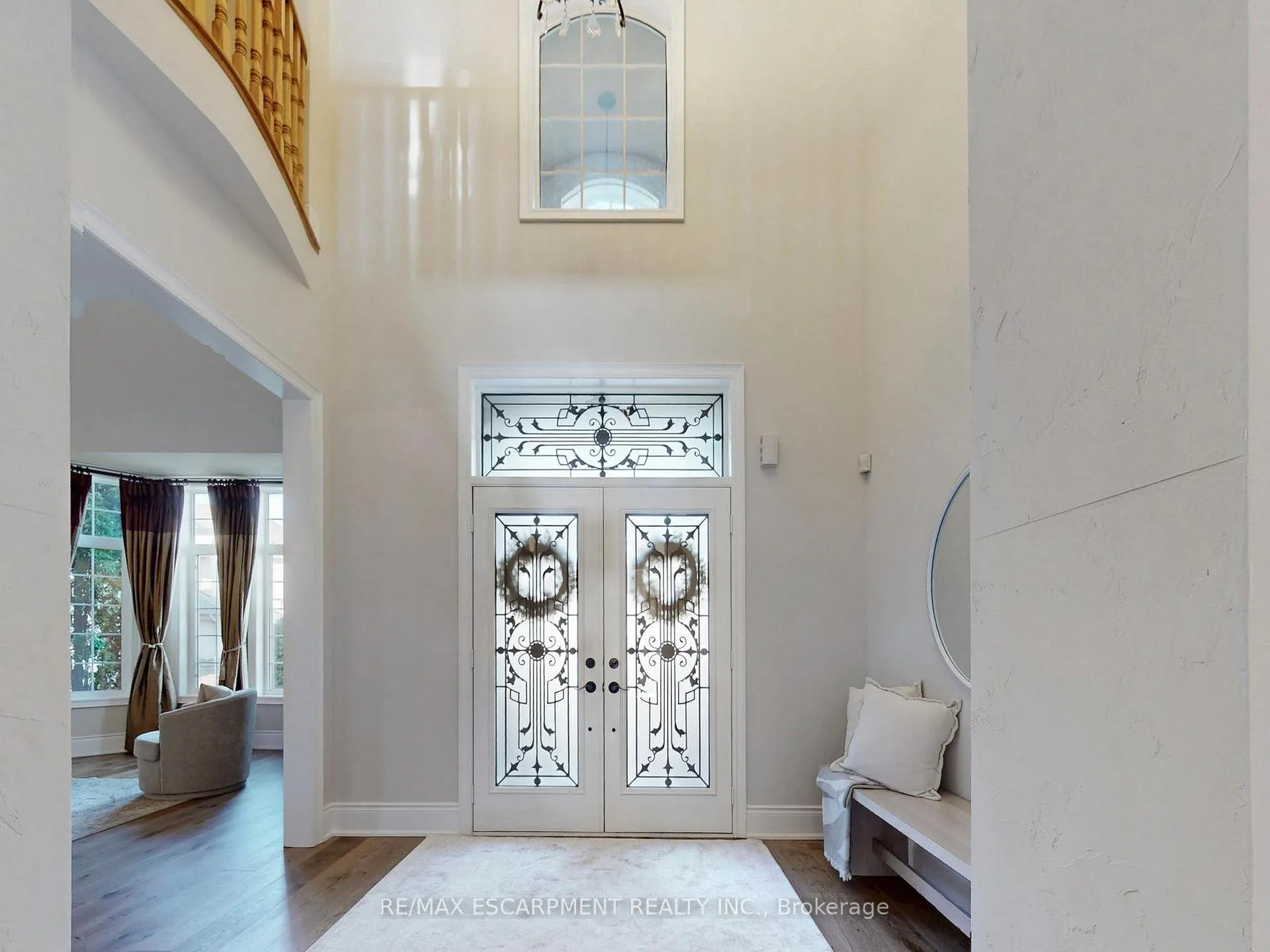 Photo 4 of 3340 Mistwell Crescent, Oakville, Bronte — HOMEH