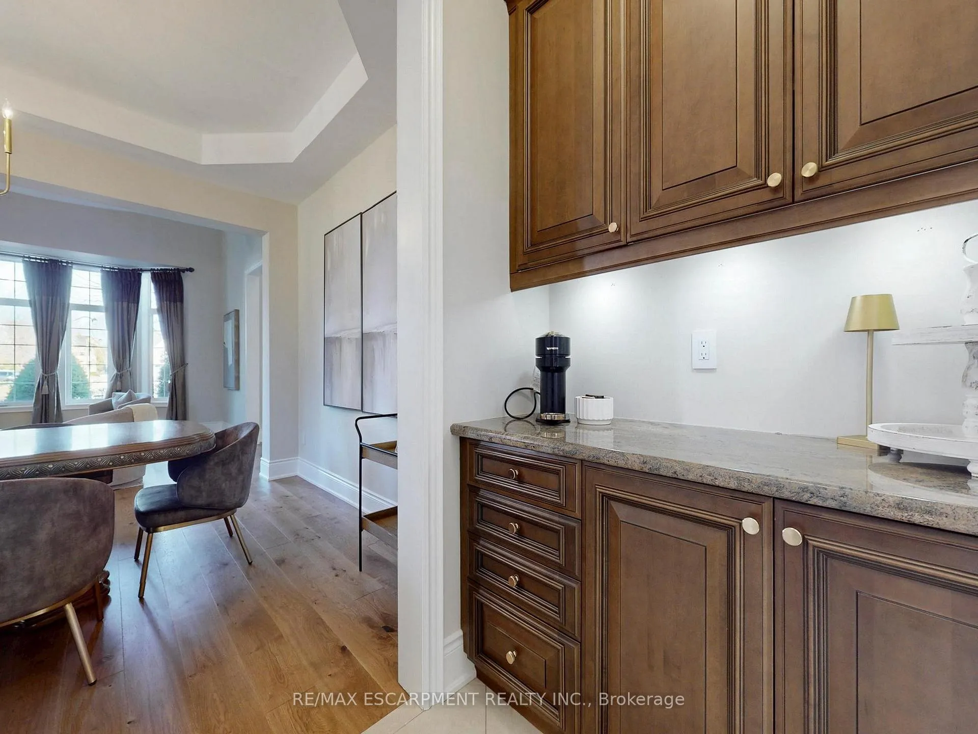 Photo 14 of 3340 Mistwell Crescent, Oakville, Bronte — HOMEH