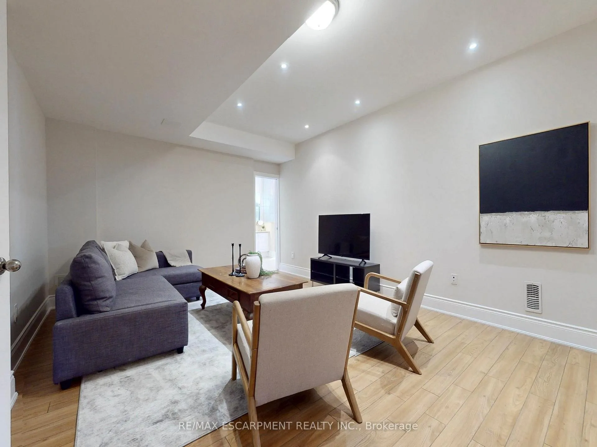 Photo 32 of 3340 Mistwell Crescent, Oakville, Bronte — HOMEH