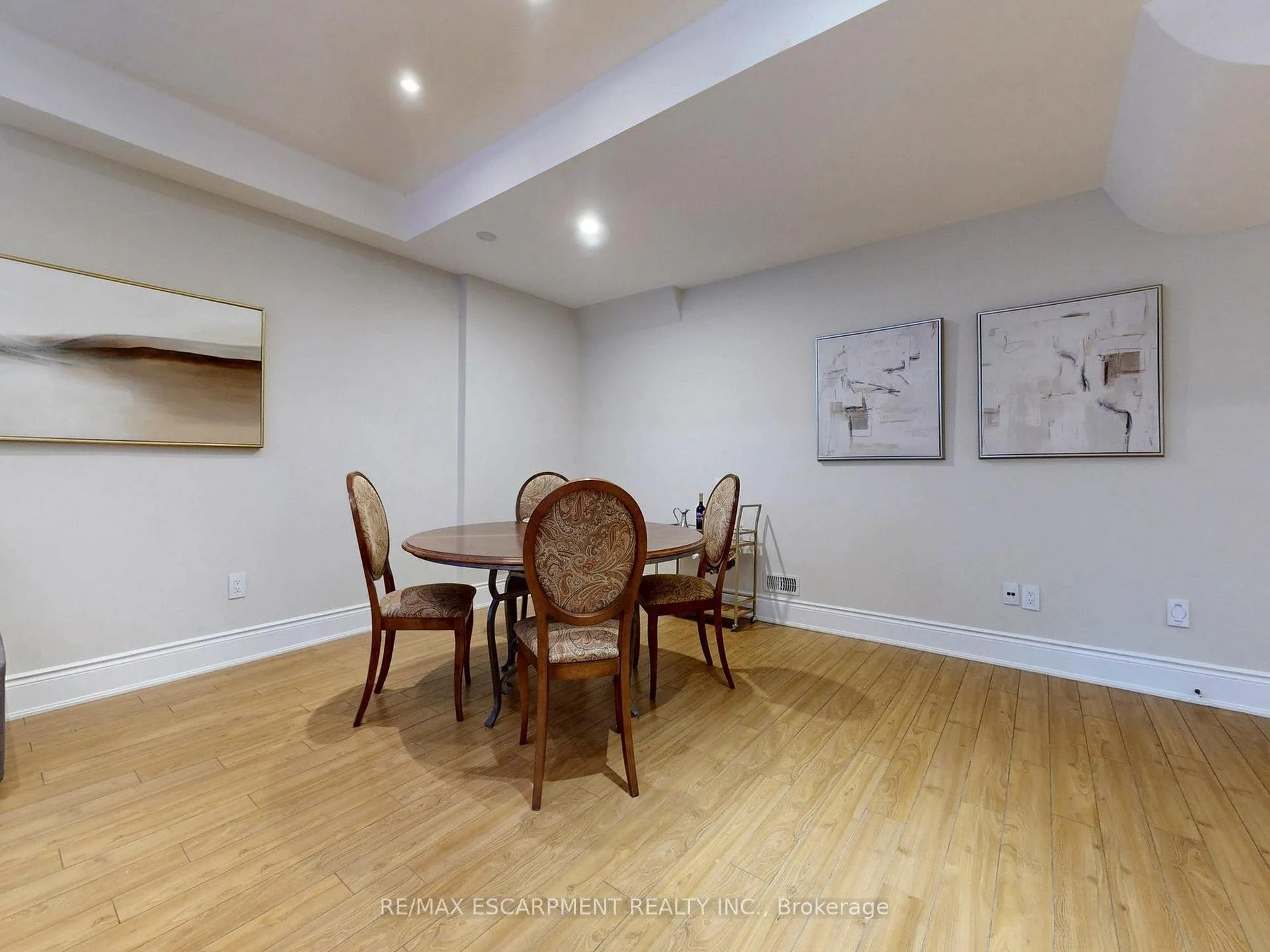 Photo 35 of 3340 Mistwell Crescent, Oakville, Bronte — HOMEH