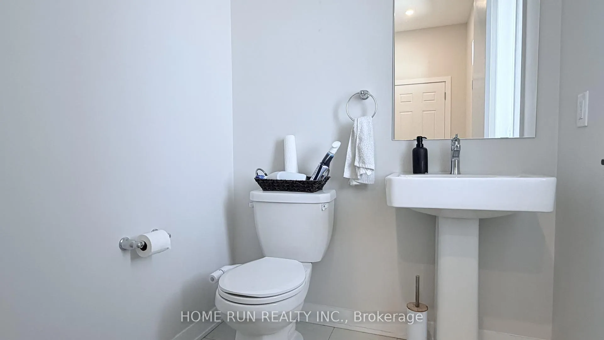 Photo 2 of 630 Expansion Road, Ottawa, Barrhaven - Half Moon Bay — HOMEH