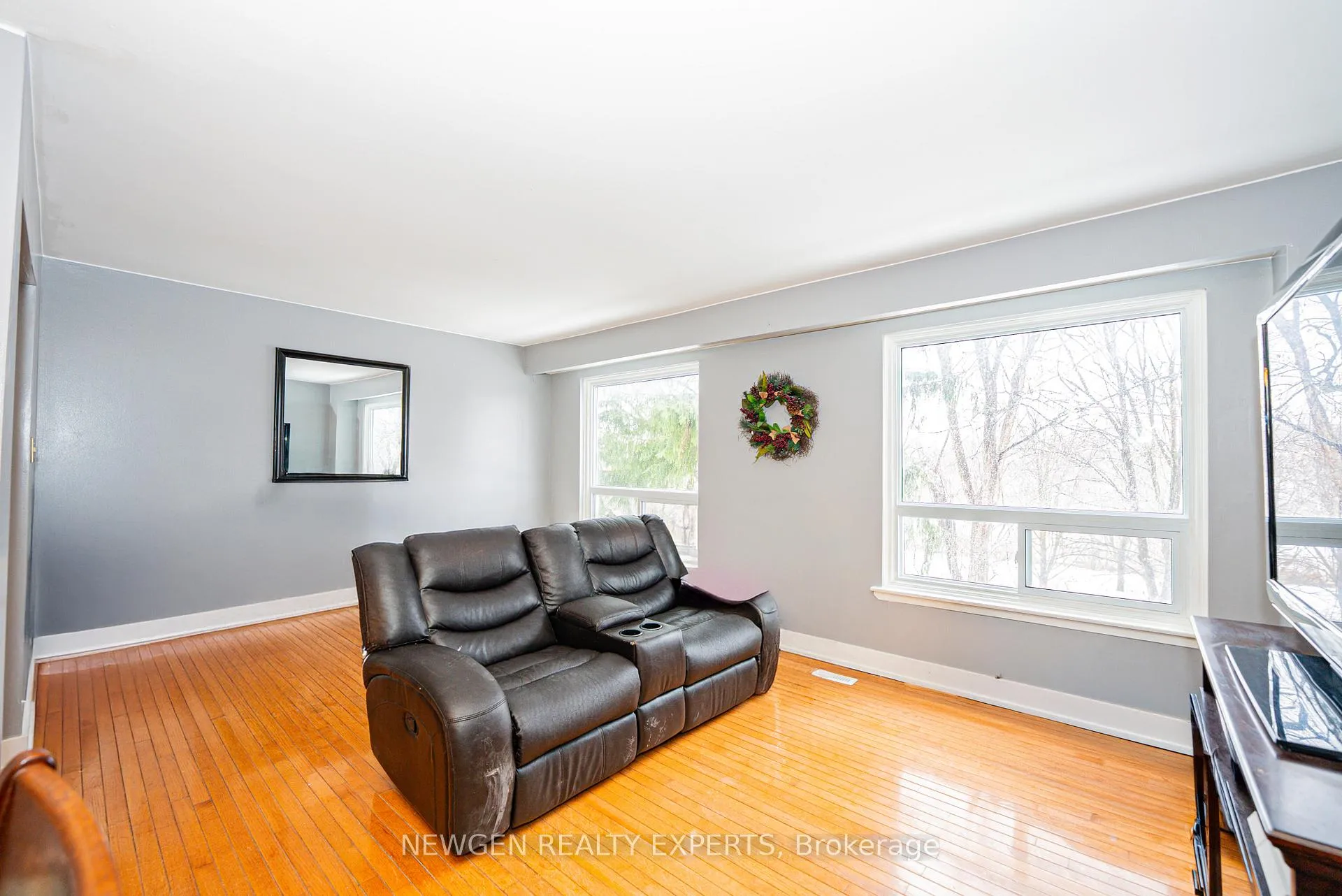 Photo 9 of 87 Moregate Crescent, Brampton, Central Park — HOMEH